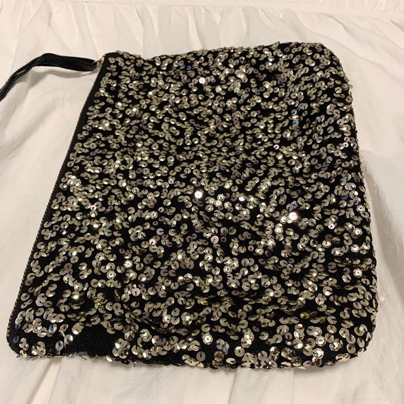 Black + Gold Sequin Clutch - Picture 3 of 3